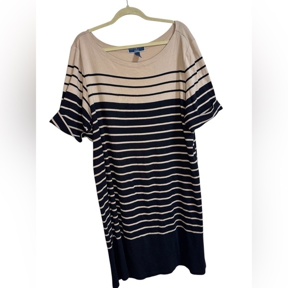 Karen Scott Dresses & Skirts - Karen Scott Cream and Blue Boxy Short Sleeve T-Shirt